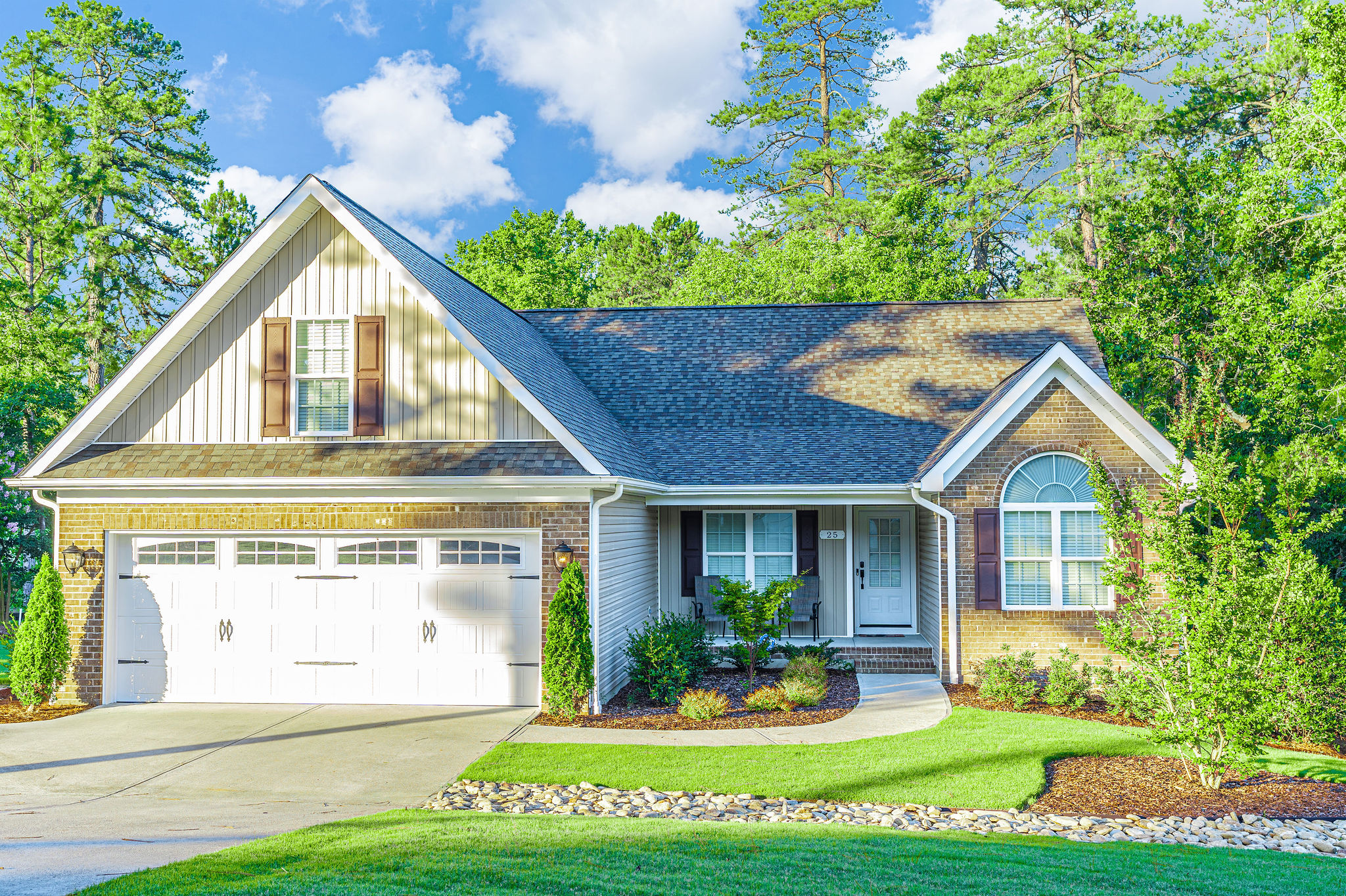 25 Lake View Drive East